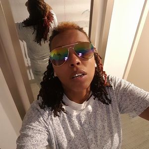 Meet your Posher, Erika